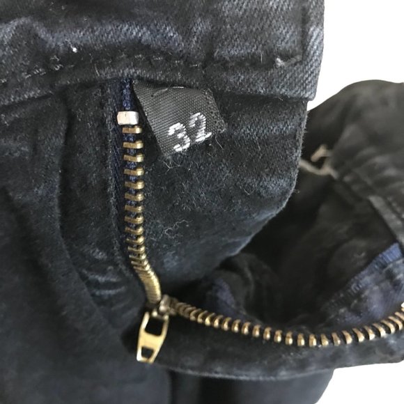 Mickey Mouse Embroidered Back Pocket Jeans Black Women Sz 32 Waist 31" - Picture 6 of 7